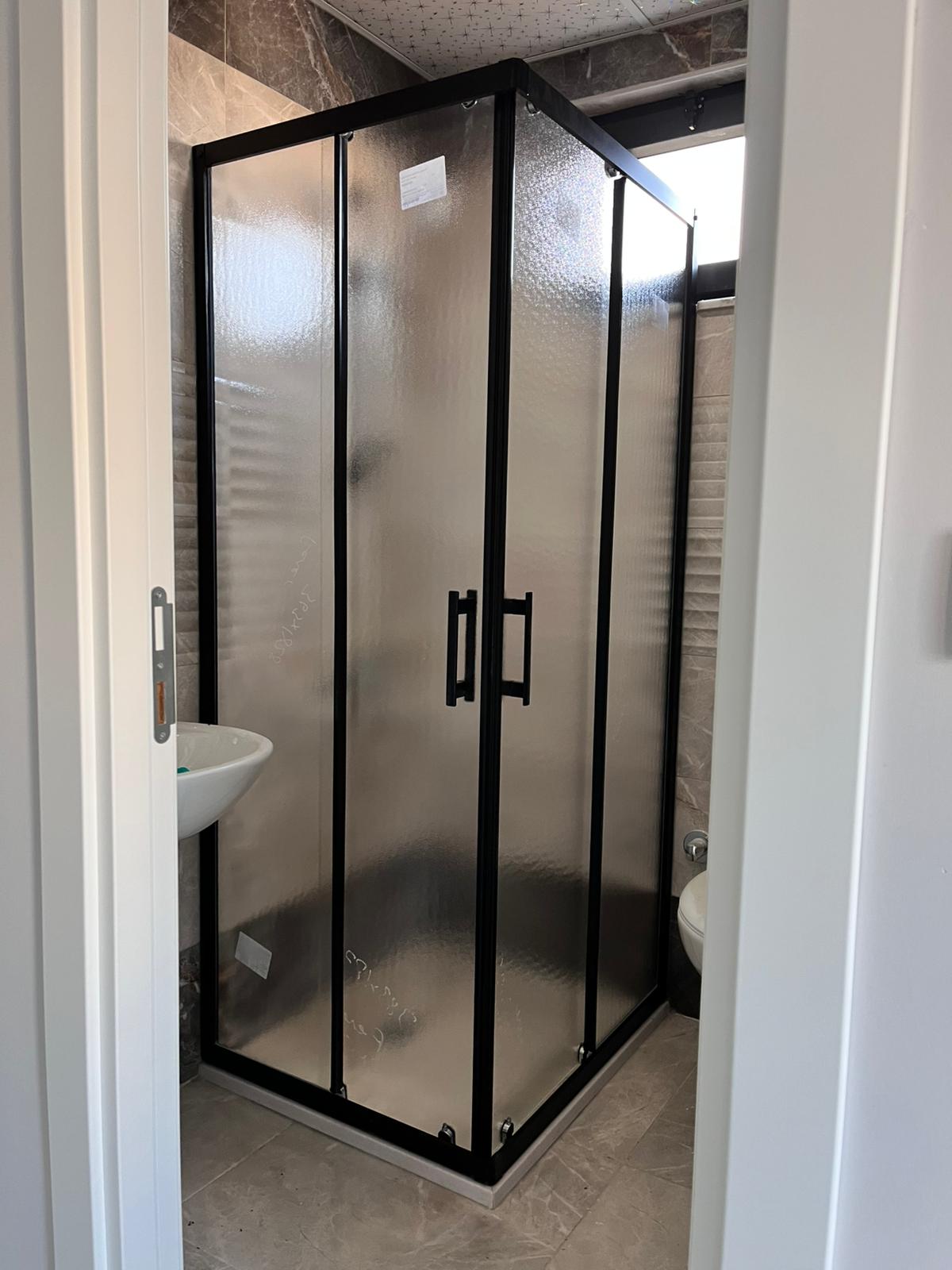 Lüks Banyo Panel Asmatavan Uygulaması